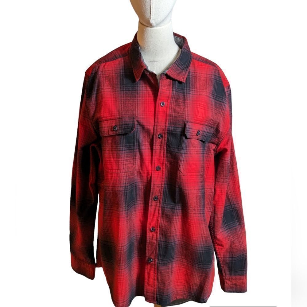 Woolrich Black & Red Flannel Button Down Shirt